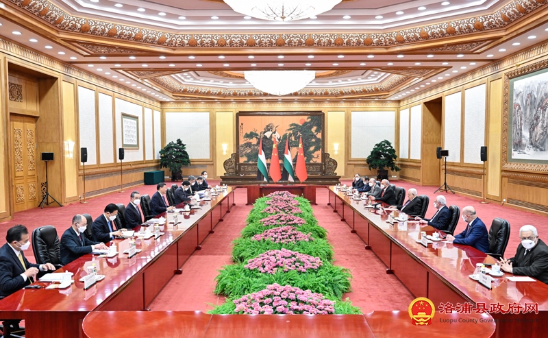 习近平同巴勒斯坦总统阿巴斯举行会谈