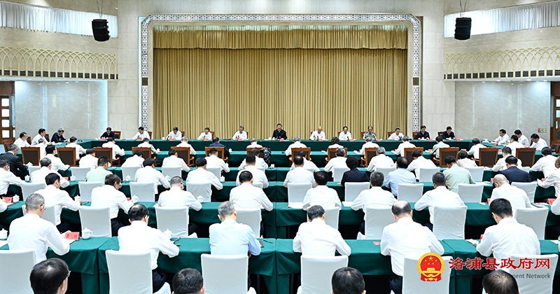 习近平在听取新疆维吾尔自治区党委和政府、新疆生产建设兵团工作汇报时强调：牢牢把握新疆在国家全局中的战略定位 在中国式现代化进程中更好建设美丽新疆